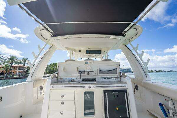 Boston Whaler  Yacht For Sale