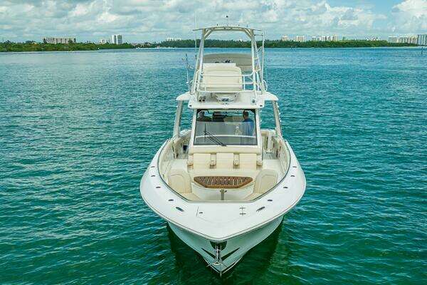 Boston Whaler  Yacht For Sale