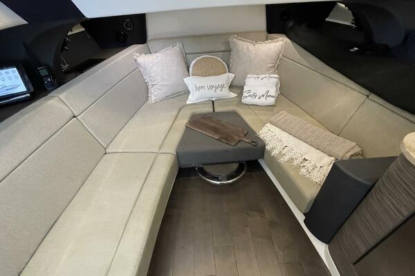 42ft Boston Whaler Yacht For Sale