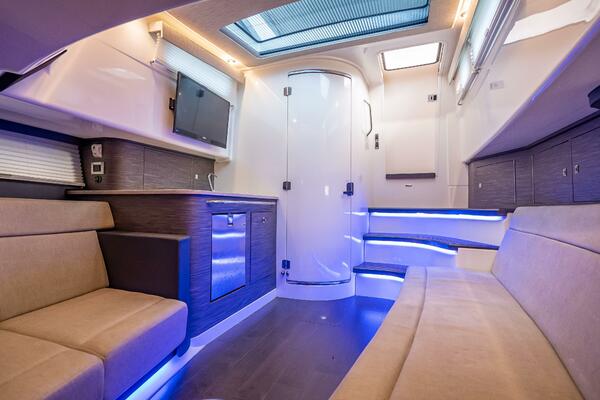 42ft Boston Whaler Yacht For Sale