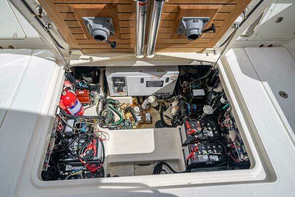 Boston Whaler  Yacht For Sale