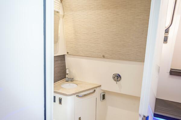 42ft Boston Whaler Yacht For Sale