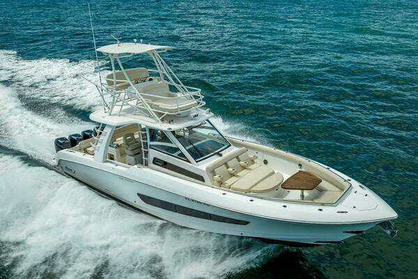 Boston Whaler  Yacht For Sale