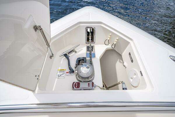 Boston Whaler  Yacht For Sale