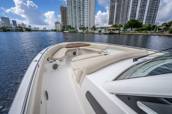42ft Boston Whaler Yacht For Sale