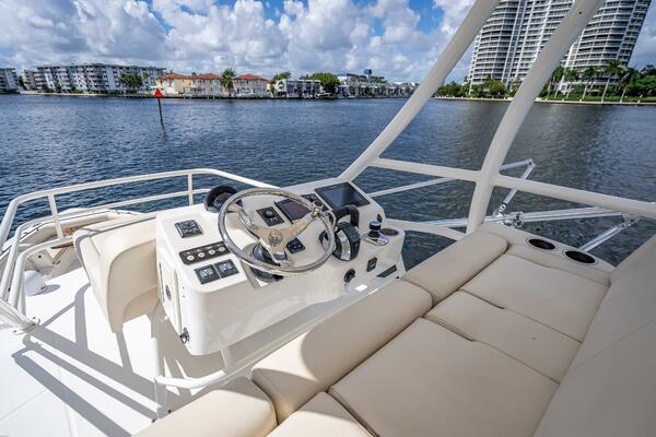 42ft Boston Whaler Yacht For Sale