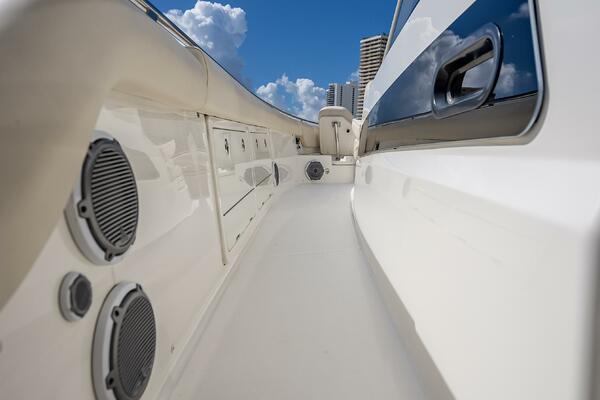 42ft Boston Whaler Yacht For Sale