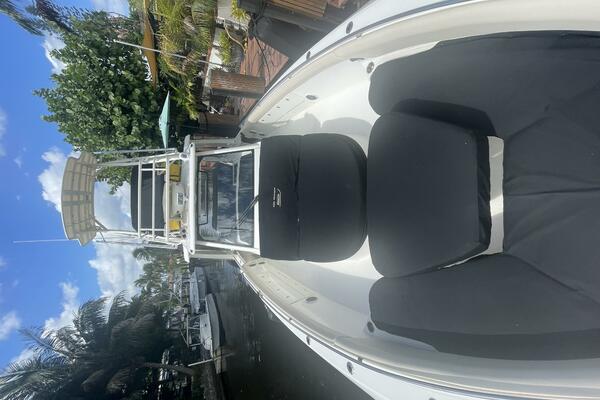 42ft Boston Whaler Yacht For Sale