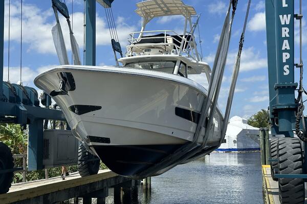42ft Boston Whaler Yacht For Sale