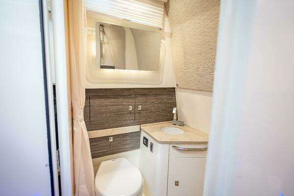 Boston Whaler  Yacht For Sale