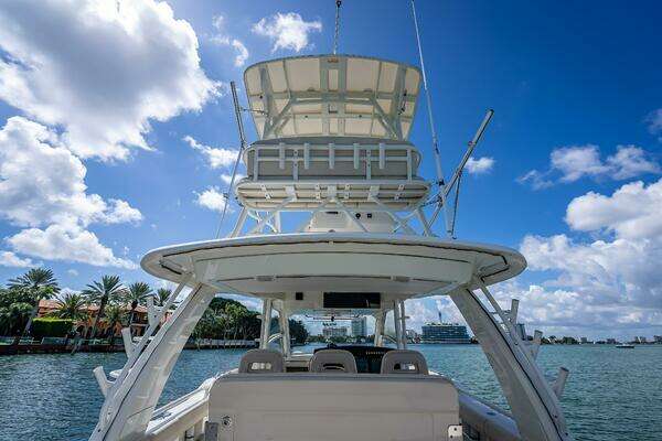Boston Whaler  Yacht For Sale