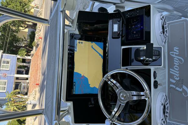 24ft Yellowfin Yacht For Sale