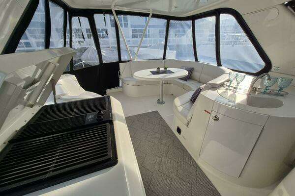 Carver 560 Voyager Yacht For Sale