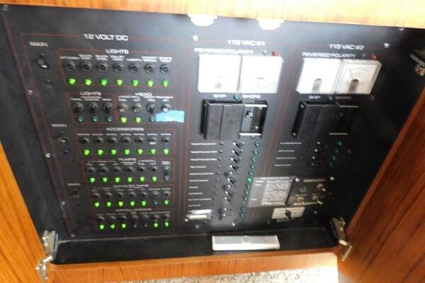 La Vida 44ft Carver Yacht For Sale