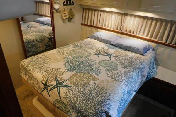 La Vida 44ft Carver Yacht For Sale