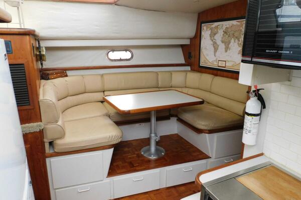 La Vida 44ft Carver Yacht For Sale