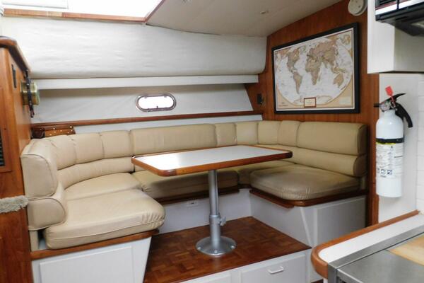 La Vida 44ft Carver Yacht For Sale