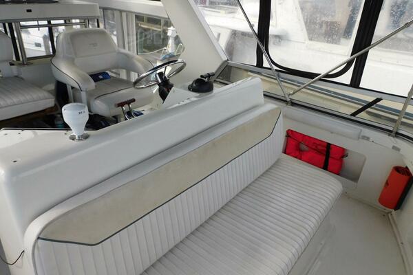 La Vida 44ft Carver Yacht For Sale