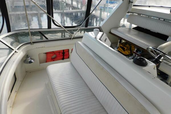 La Vida 44ft Carver Yacht For Sale