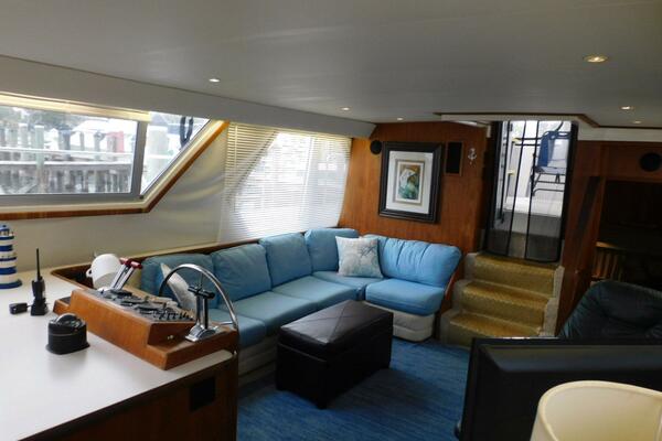 La Vida 44ft Carver Yacht For Sale