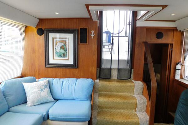 La Vida 44ft Carver Yacht For Sale