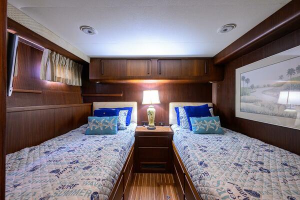 Hatteras 63 - Phantom - Guest Stateroom