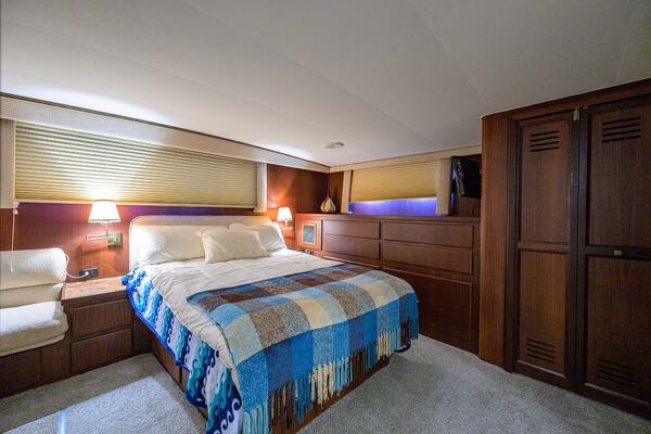 Hatteras 63 - Phantom - Master Stateroom