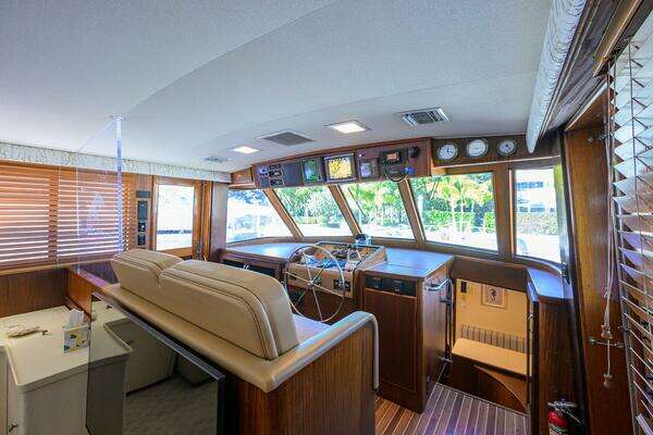 Hatteras 63 Motor Yacht Yacht For Sale