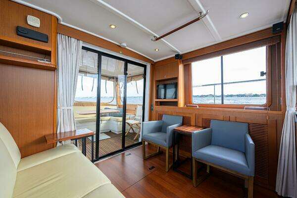 Beneteau Trawler 44 Yacht For Sale