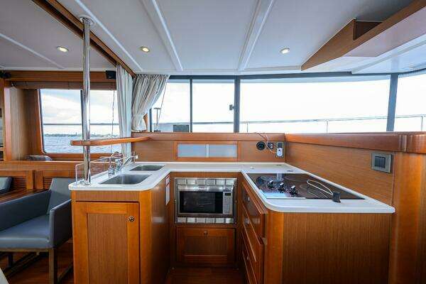 Beneteau Trawler 44 Yacht For Sale
