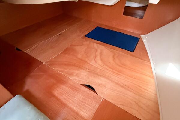 BON TEMPS 31ft Beneteau Yacht For Sale