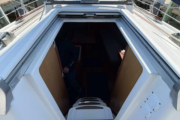 BON TEMPS 31ft Beneteau Yacht For Sale