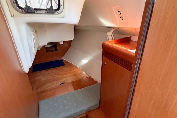 BON TEMPS 31ft Beneteau Yacht For Sale