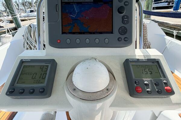 BON TEMPS 31ft Beneteau Yacht For Sale