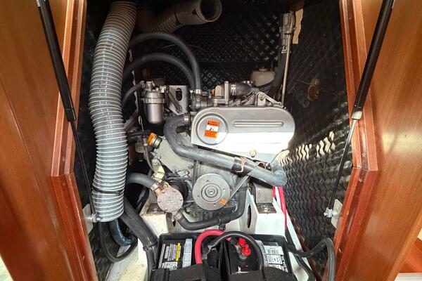 BON TEMPS 31ft Beneteau Yacht For Sale