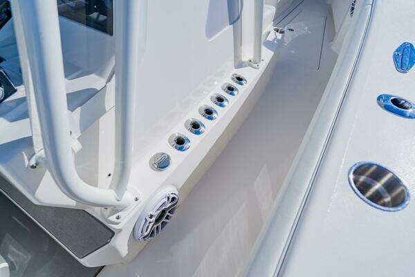 SeaVee 370z Yacht For Sale