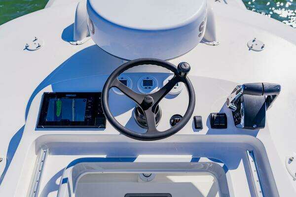SeaVee 370z Yacht For Sale