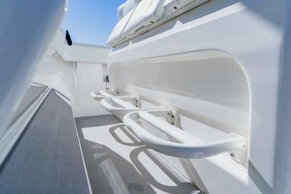 37ft SeaVee Yacht For Sale