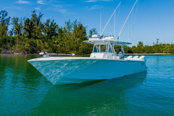 37ft SeaVee Yacht For Sale