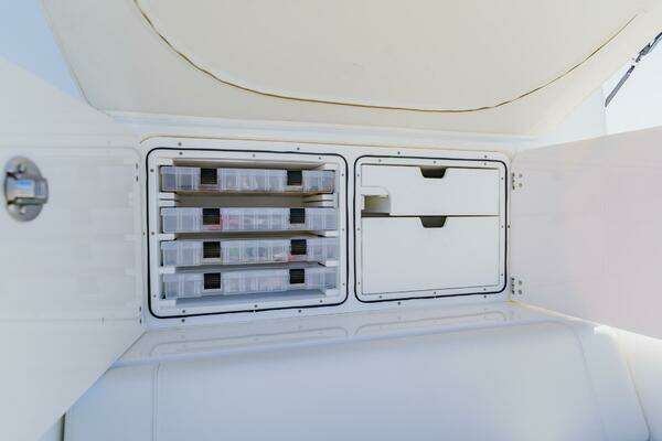 SeaVee 370z Yacht For Sale