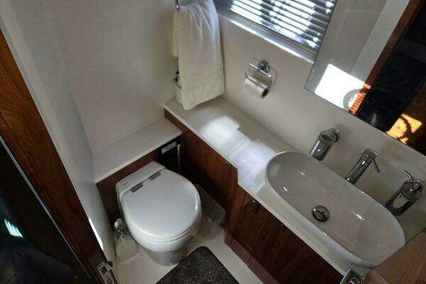 Sunseeker Predator 50 Yacht For Sale