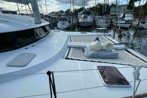 Lagoon 380 S2 Yacht For Sale