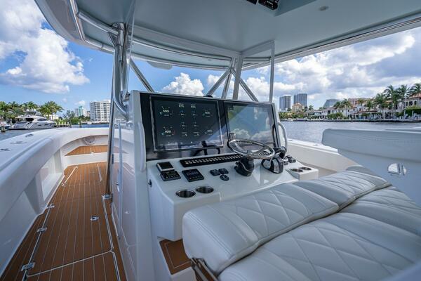 42ft Freeman Yacht For Sale