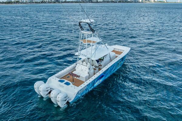 42ft Freeman Yacht For Sale
