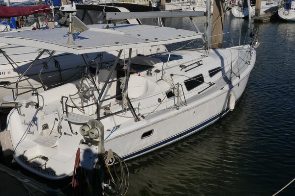 Nowhere Boat 33ft Hunter Yacht For Sale