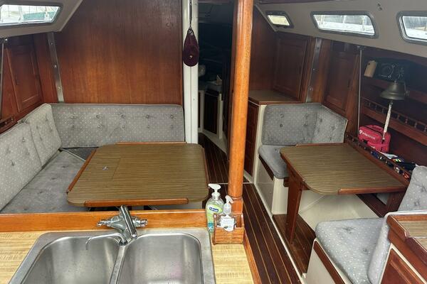 1985 Catalina 36