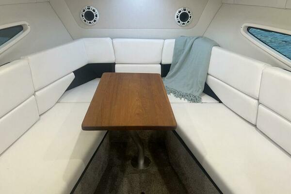 26ft Regal Yacht For Sale