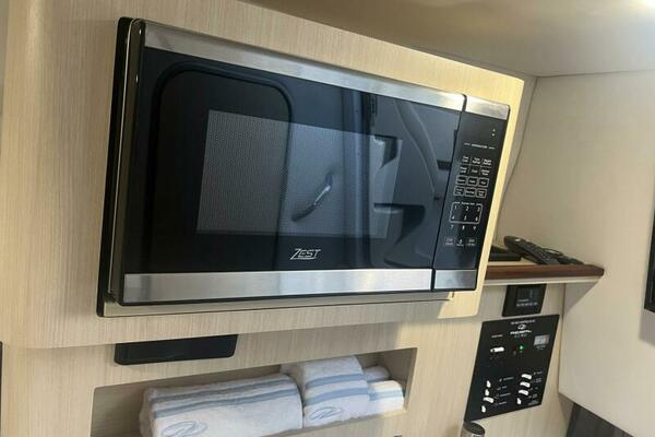 26ft Regal Yacht For Sale