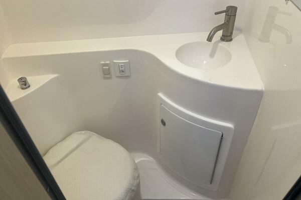 26ft Regal Yacht For Sale