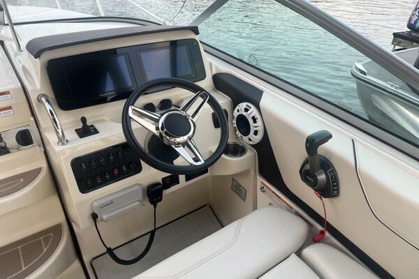 26ft Regal Yacht For Sale